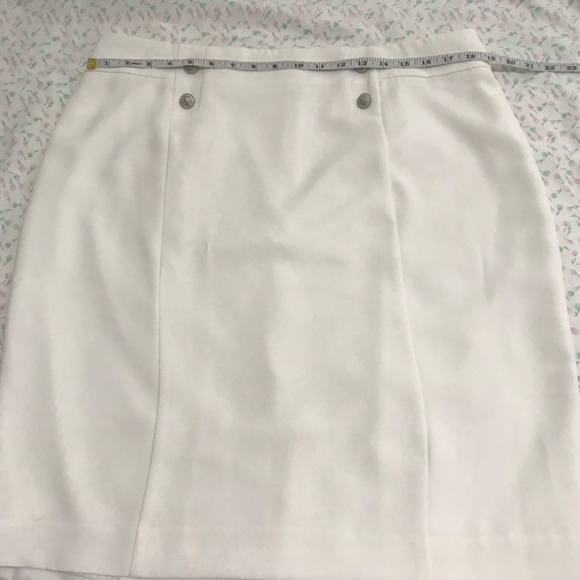 NWOT Laura White Skirt Plus Size 16/1X With Faux Silver Buttons - Picture 2 of 15